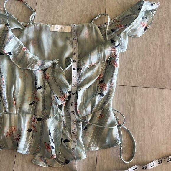 Astro women’s wtap top size xs - Picture 3 of 6